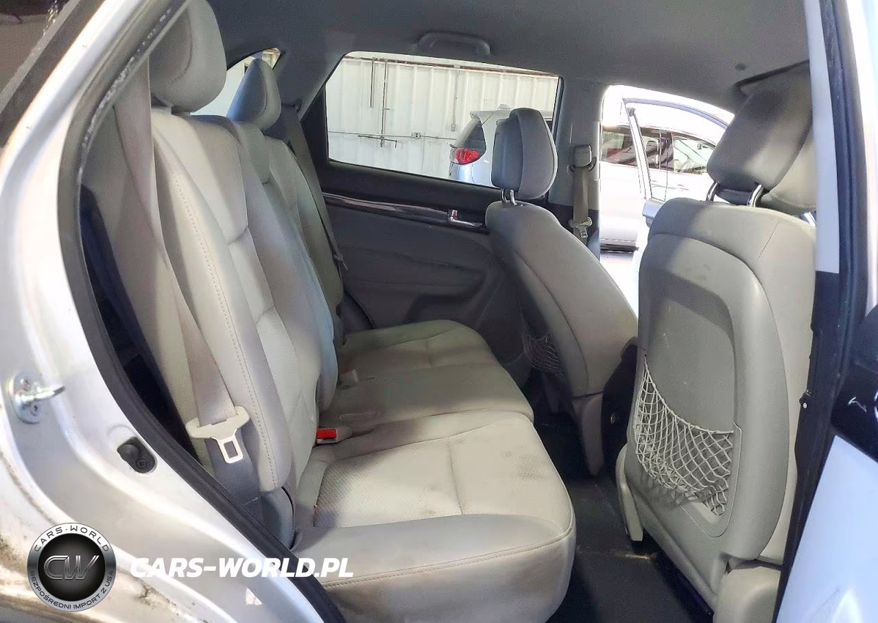 2011 Kia Sorento Lx VIN:5XYKTCA1XBG034470 - 11