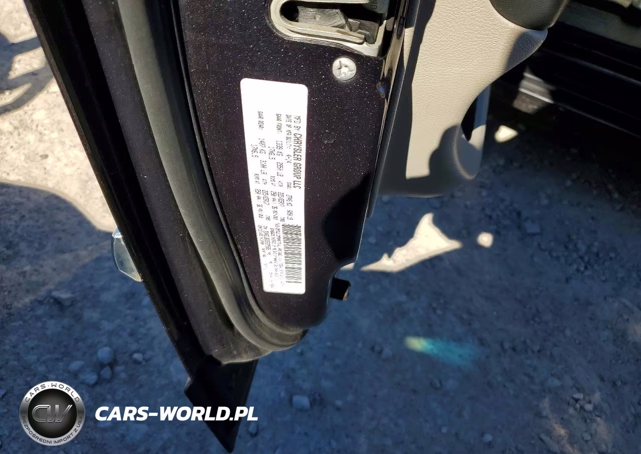 2014 Chrysler Town & Country Touring VIN:2C4RC1BG3ER375585 - 13