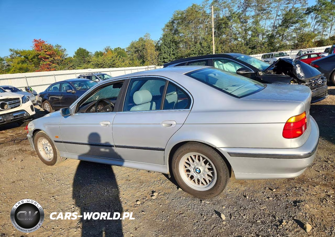 2000 BMW 528 I Automatic VIN:WBADM6349YGU16376 - 2