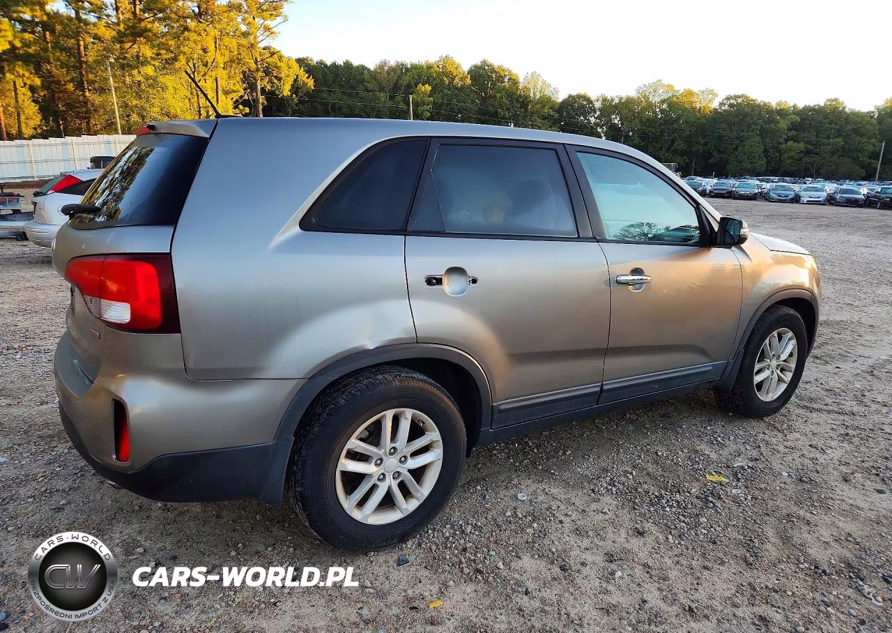 2014 Kia Sorento Lx VIN:5XYKT3A64EG427171 - 3