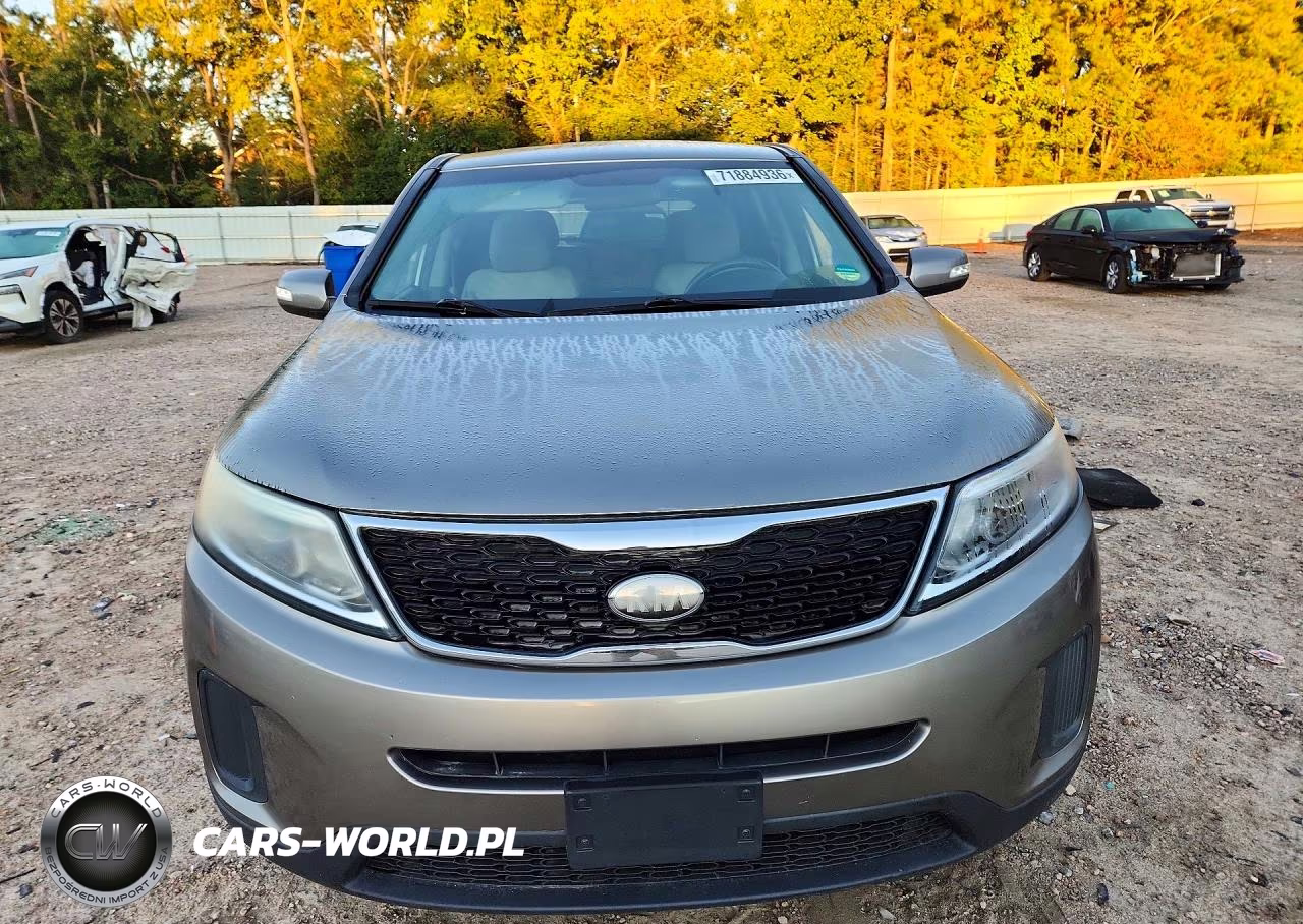 2014 Kia Sorento Lx VIN:5XYKT3A64EG427171 - 5