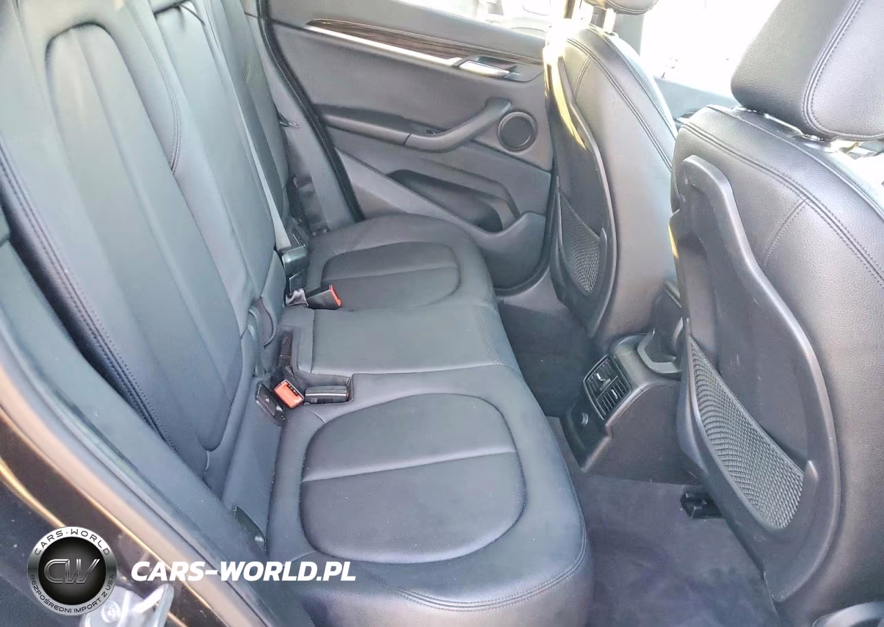 2017 BMW X1 Sdrive28I VIN:WBXHU7C31HP924653 - 11