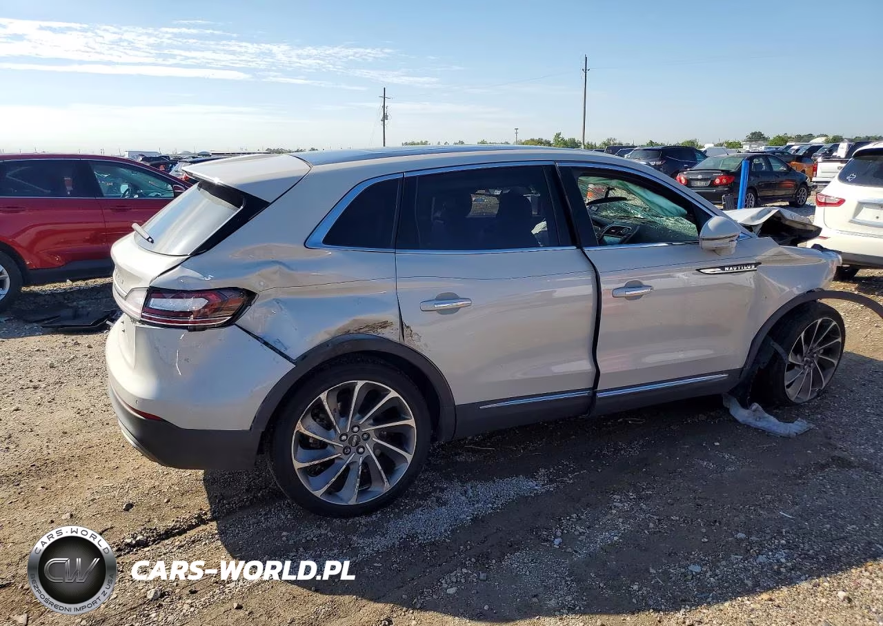 2019 Lincoln Nautilus Reserve VIN:2LMPJ8LP3KBL14018 - 3