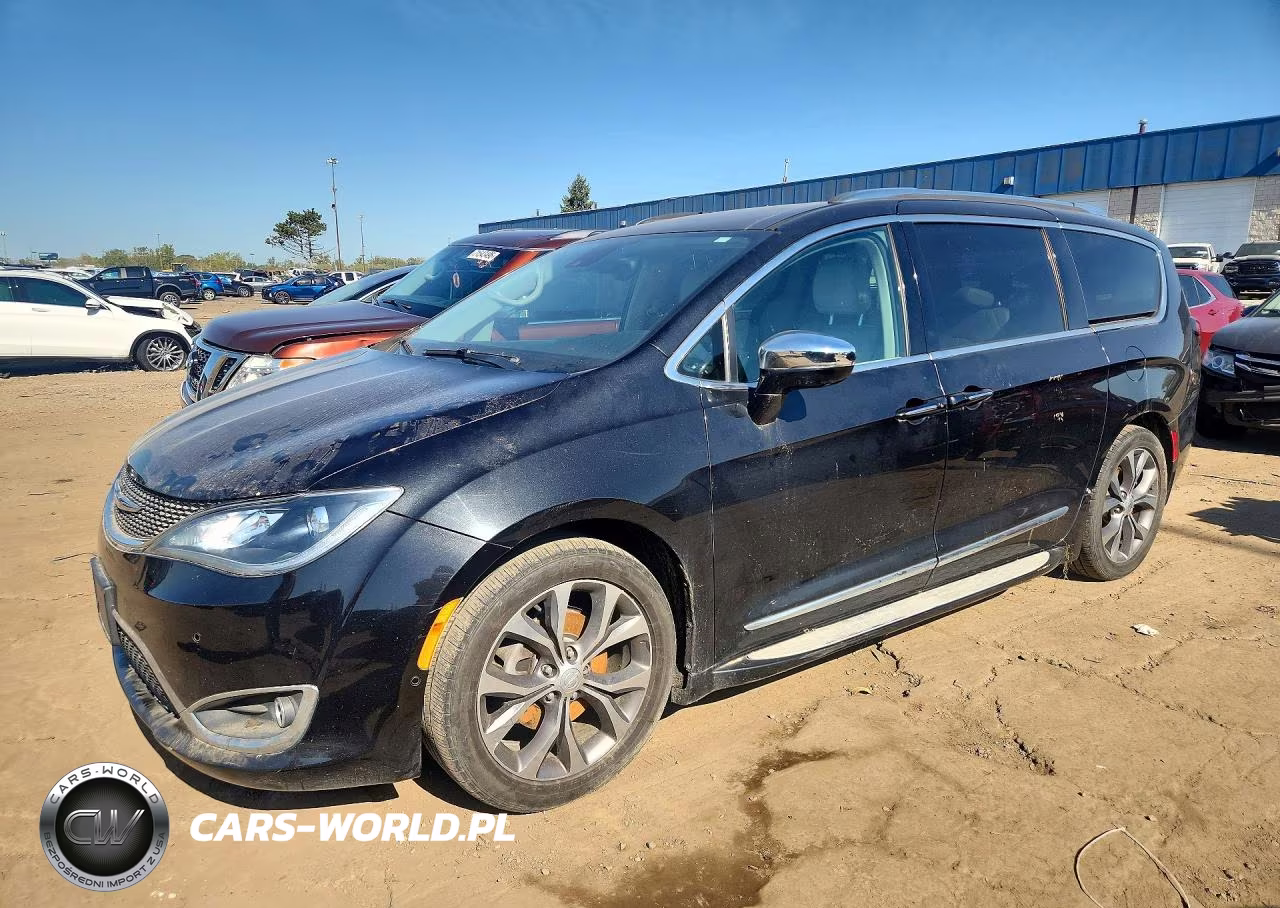 2017 Chrysler Pacifica Limited VIN:2C4RC1GG1HR668804 - 1