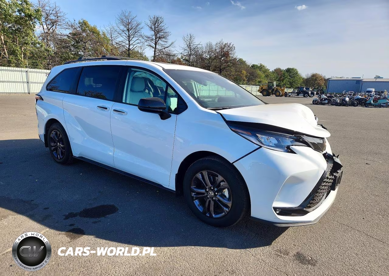 2026 Toyota Sienna Xse VIN:5TDXSKFC0TS275133 - 4