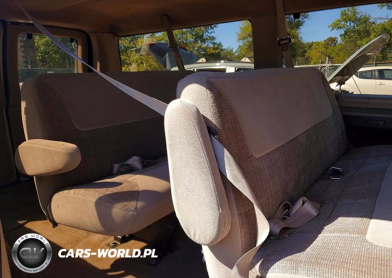 1993 Ford Econoline E150 VIN:1FMEE11H0PHB06683 - 11