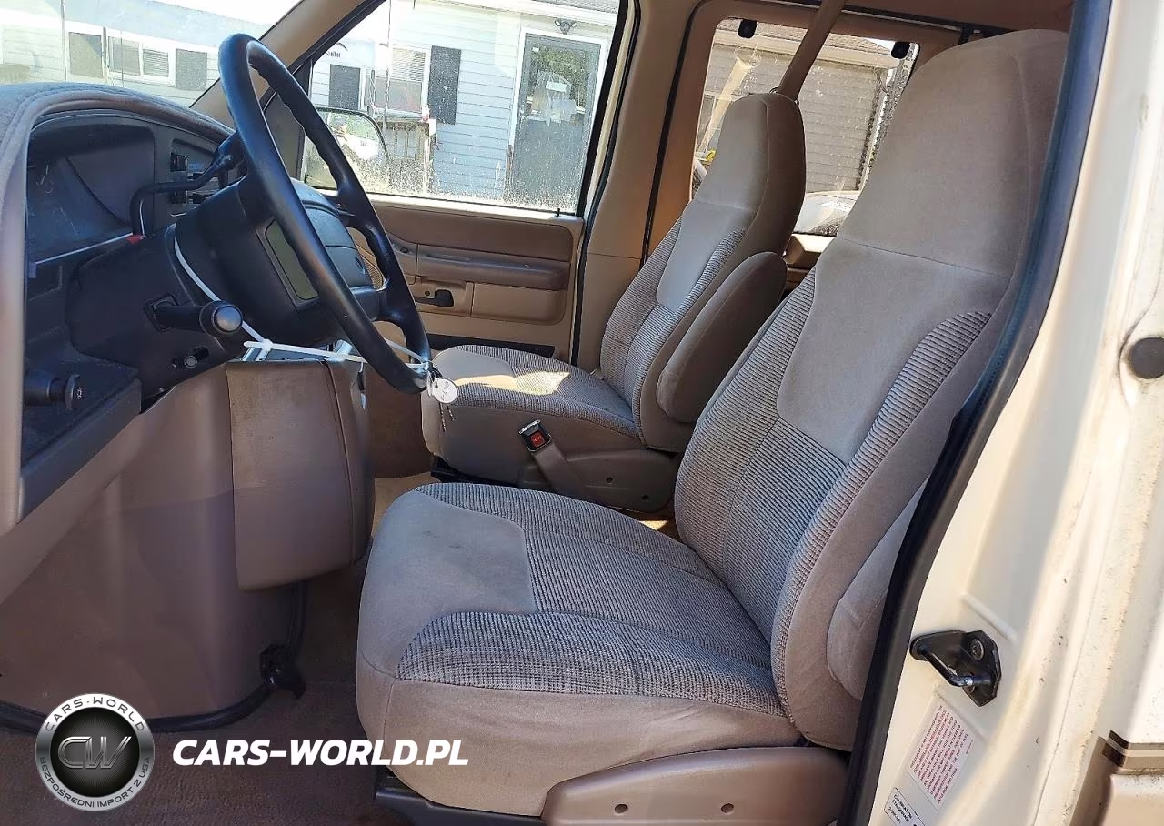 1993 Ford Econoline E150 VIN:1FMEE11H0PHB06683 - 7