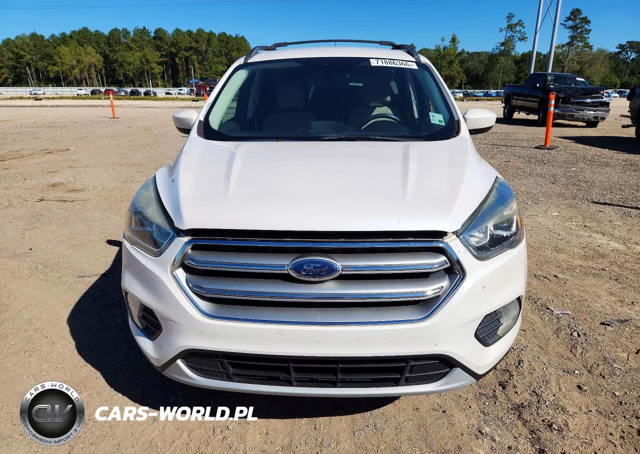 2017 Ford Escape Se VIN:1FMCU0GD2HUC43447 - 5