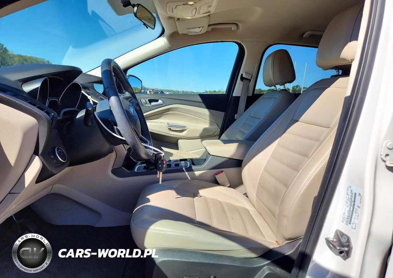2017 Ford Escape Se VIN:1FMCU0GD2HUC43447 - 7
