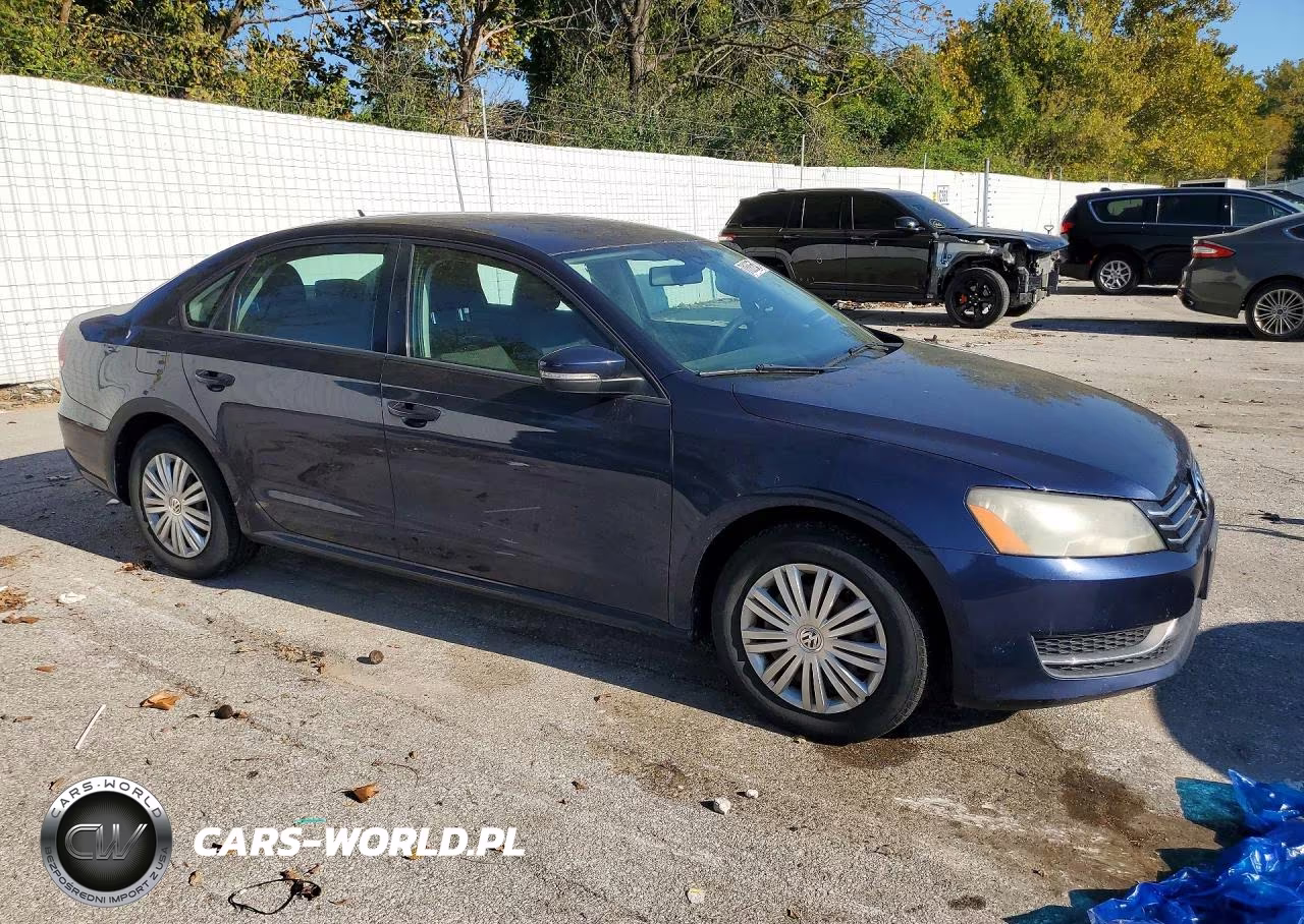 2015 Volkswagen Passat S VIN:1VWAT7A37FC065395 - 4