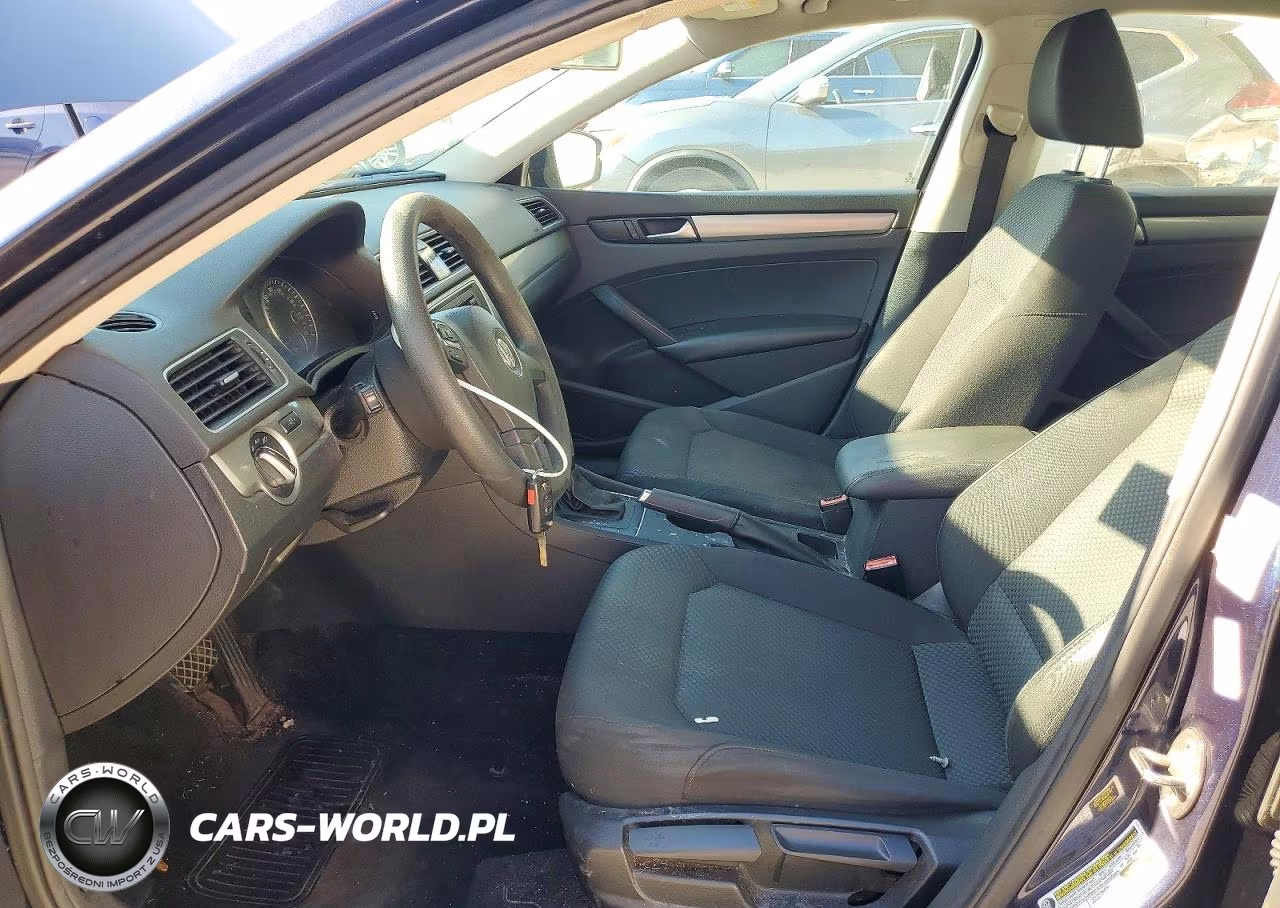 2015 Volkswagen Passat S VIN:1VWAT7A37FC065395 - 7
