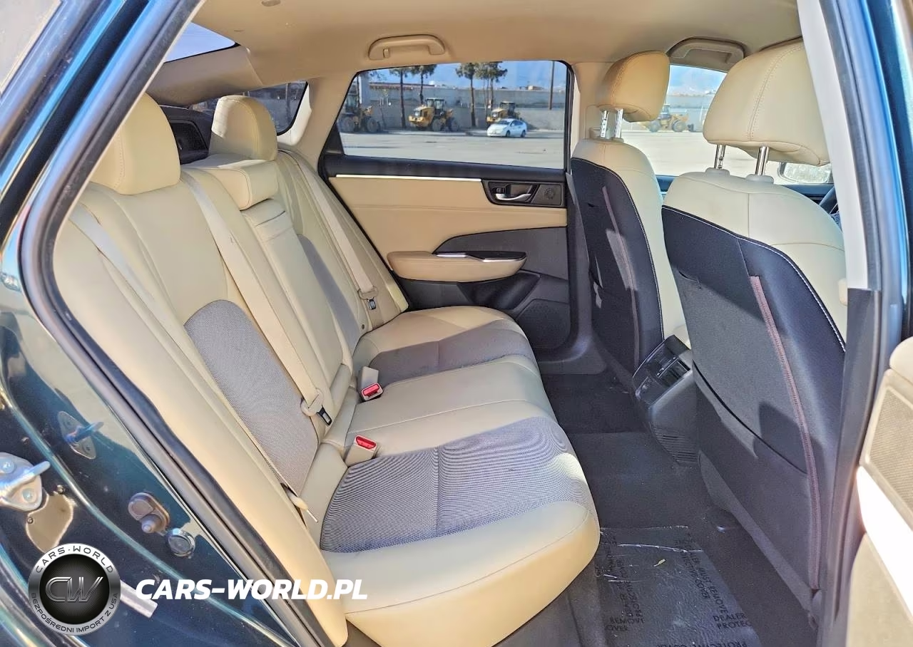 2018 Honda Clarity VIN:JHMZC5F11JC019392 - 10