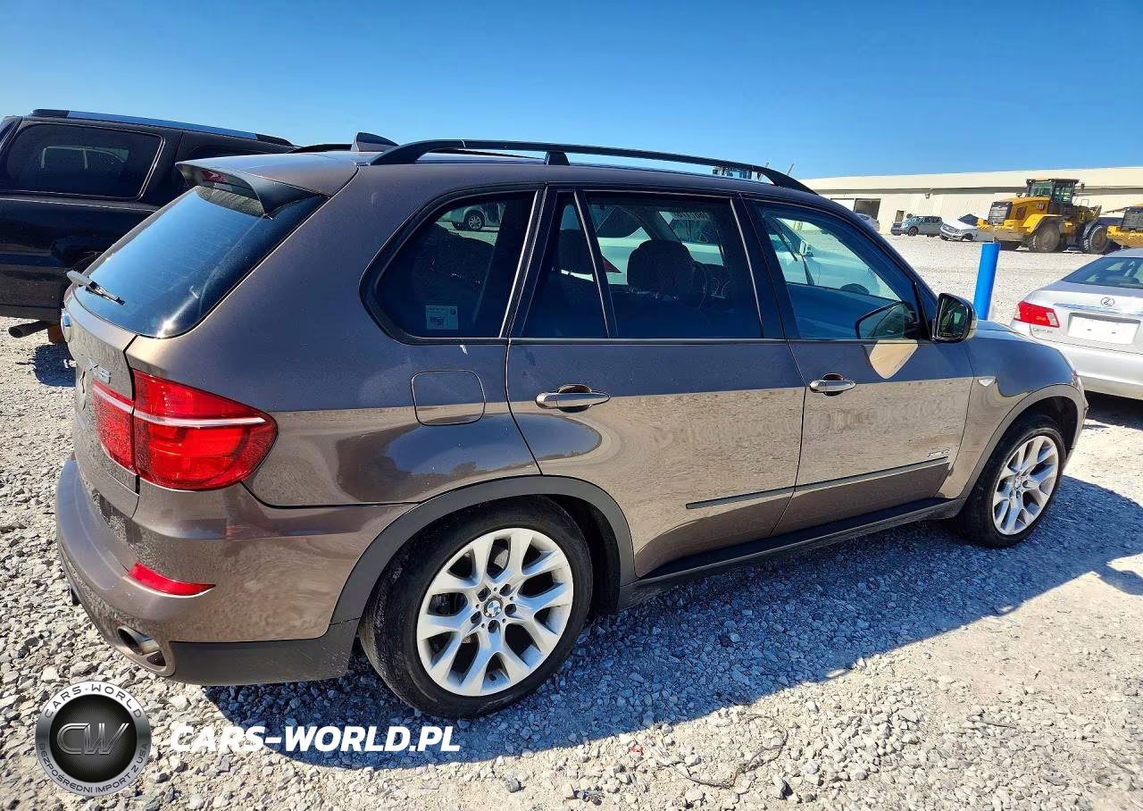 2012 BMW X5 xDrive35I VIN:5UXZV4C58CL766745 - 3