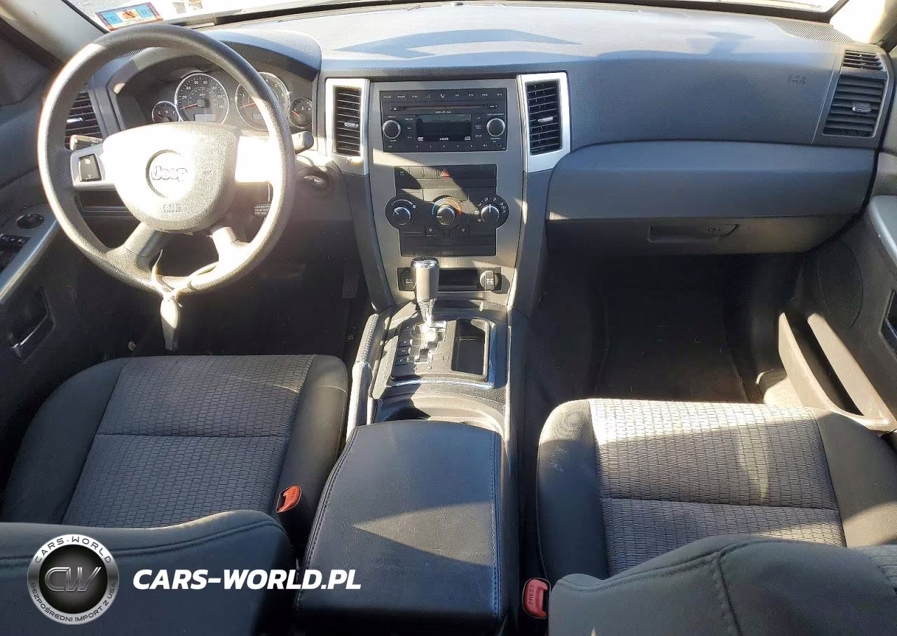 2009 Jeep Grand Cherokee Laredo VIN:1J8GR48K69C528079 - 8