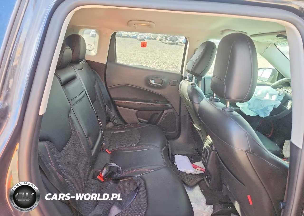 2018 Jeep Compass Trailhawk VIN:3C4NJDDB8JT299263 - 10
