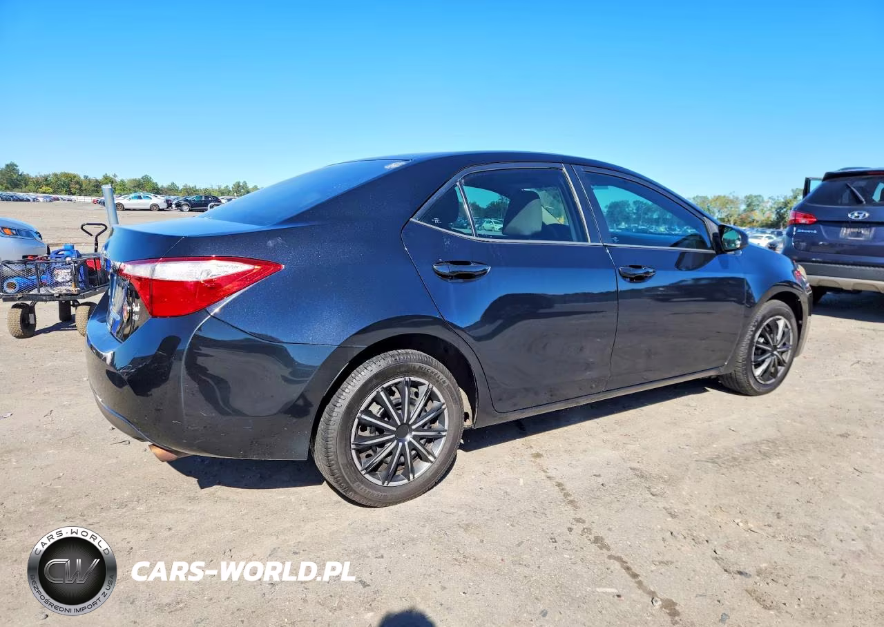 2015 Toyota Corolla Le VIN:2T1BURHE7FC284548 - 3