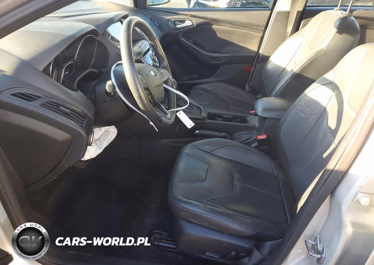 2016 Ford Focus Se VIN:1FADP3K22GL313062 - 7