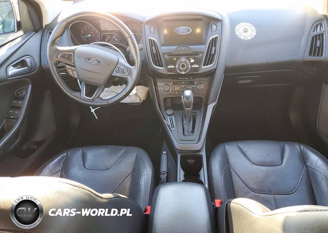 2016 Ford Focus Se VIN:1FADP3K22GL313062 - 8