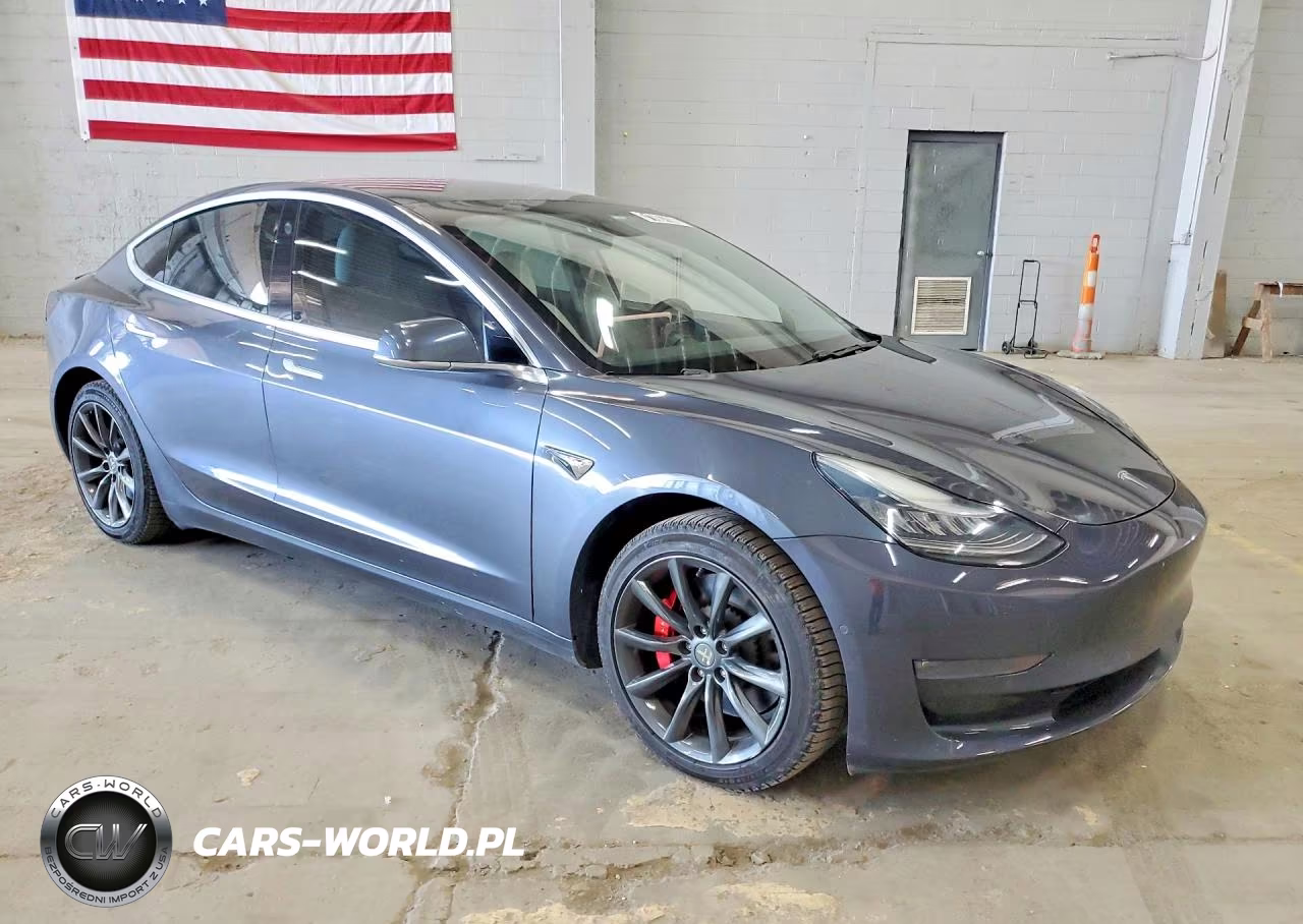 2020 Tesla Model 3 VIN:5YJ3E1EC6LF641764 - 4