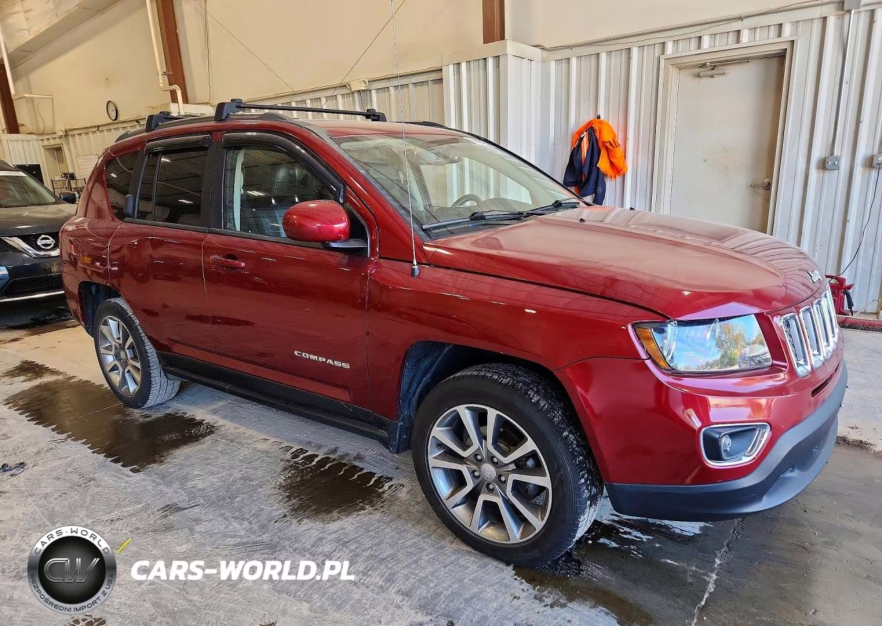2016 Jeep Compass Latitude VIN:1C4NJCEA7GD575267 - 4