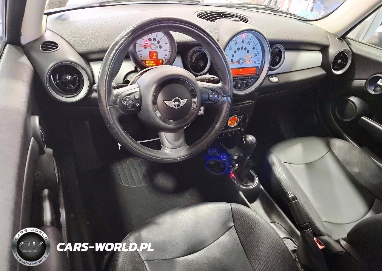 2013 Mini Cooper VIN:WMWSU3C57DT680390 - 8