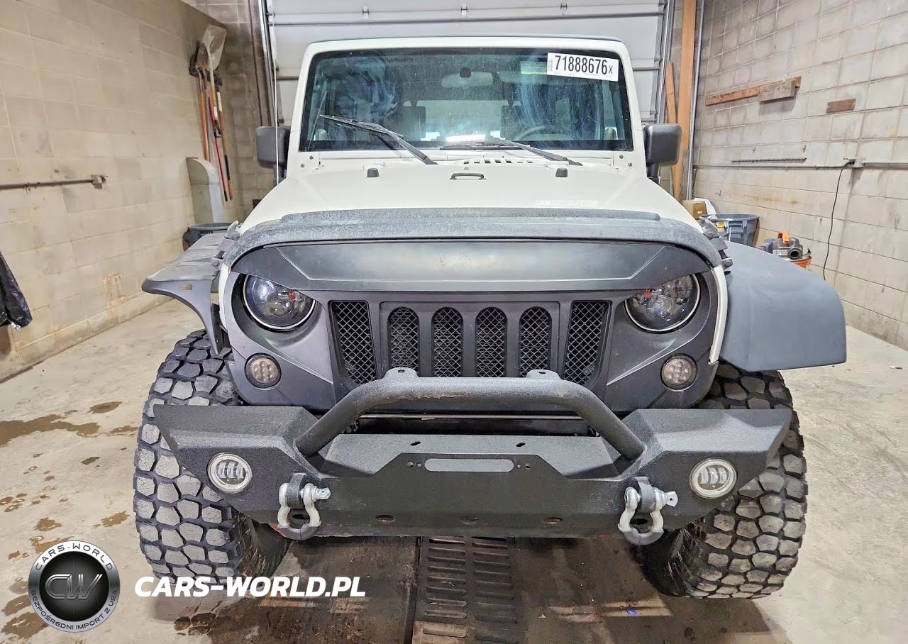 2010 Jeep Wrangler Unlimited Rubicon VIN:1J4BA6H13AL111450 - 5