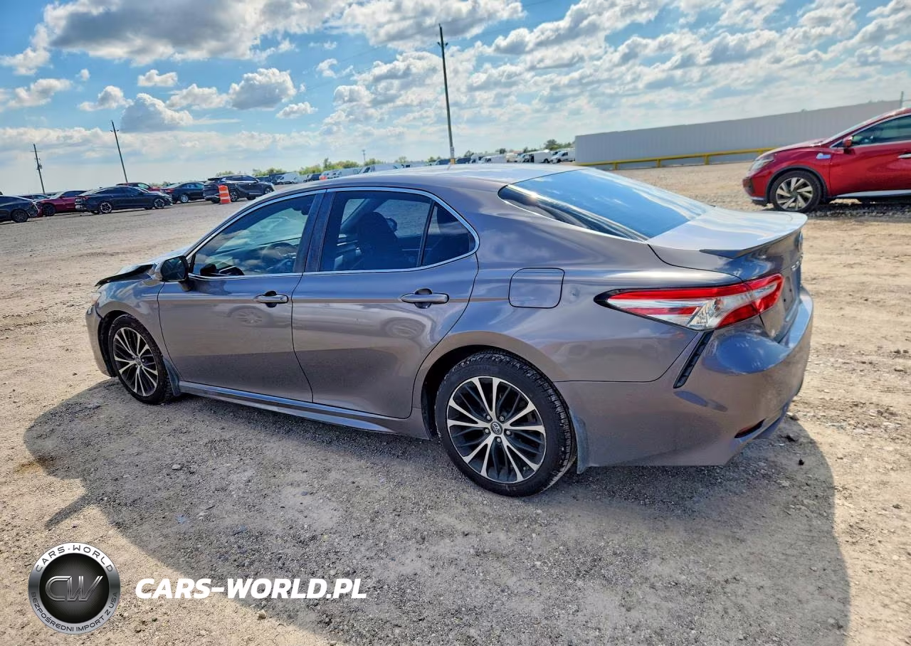 2018 Toyota Camry Se VIN:4T1B11HK0JU604526 - 2