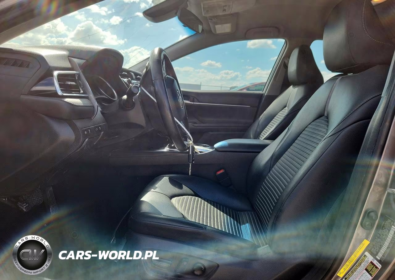 2018 Toyota Camry Se VIN:4T1B11HK0JU604526 - 7