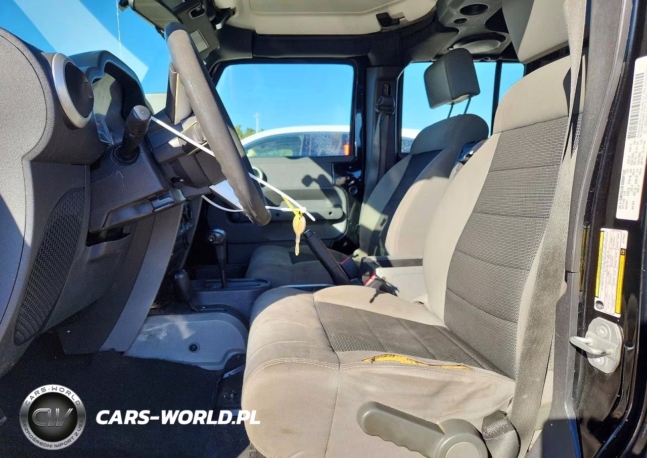 2010 Jeep Wrangler Unlimited Sport VIN:1J4BA3H13AL112127 - 7