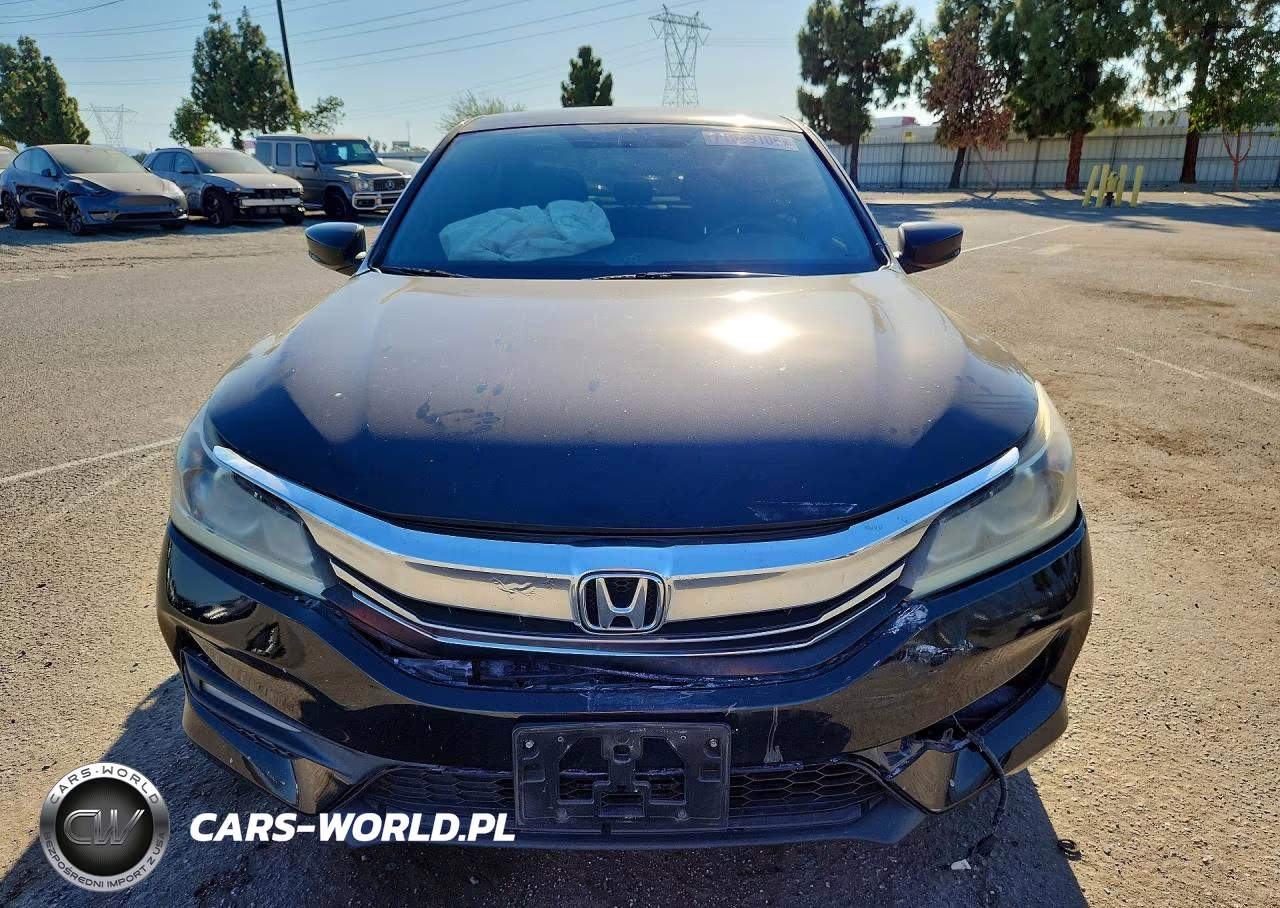 2017 Honda Accord Sport Special Edition VIN:1HGCR2F14HA162199 - 5