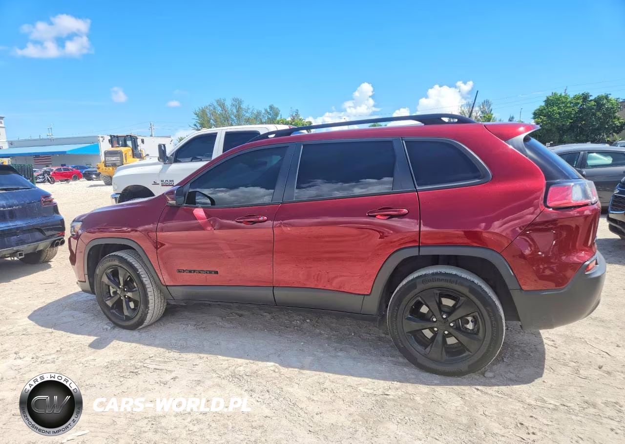 2021 Jeep Cherokee Latitude Plus VIN:1C4PJMLBXMD242034 - 2