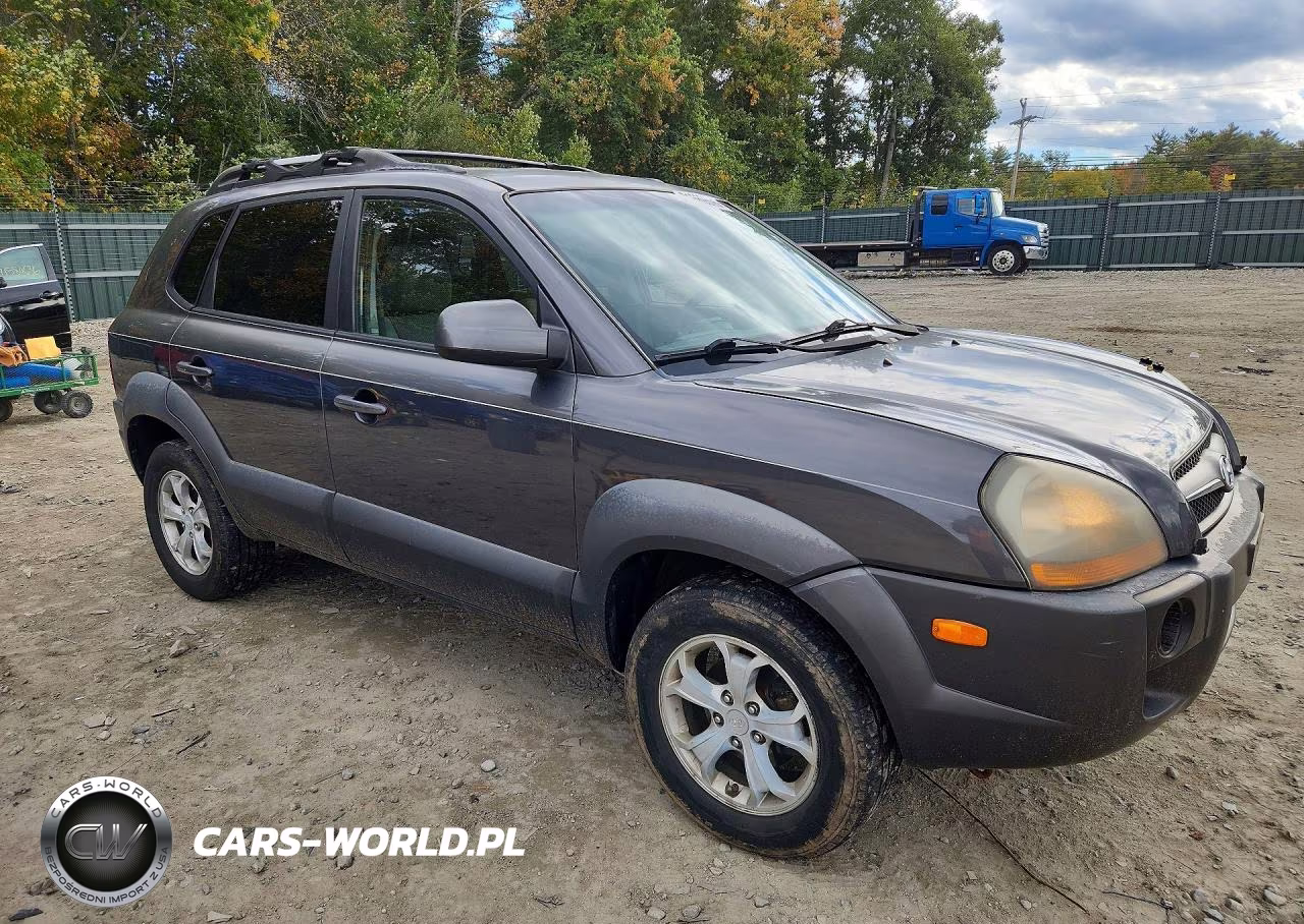 2009 Hyundai Tucson VIN:KM8JN72D09U943876 - 4
