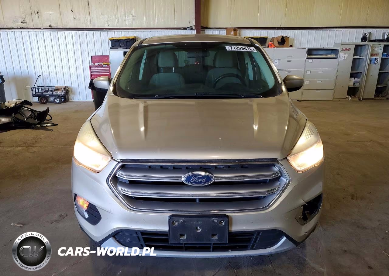 2017 Ford Escape Se VIN:1FMCU0GD3HUE75541 - 5