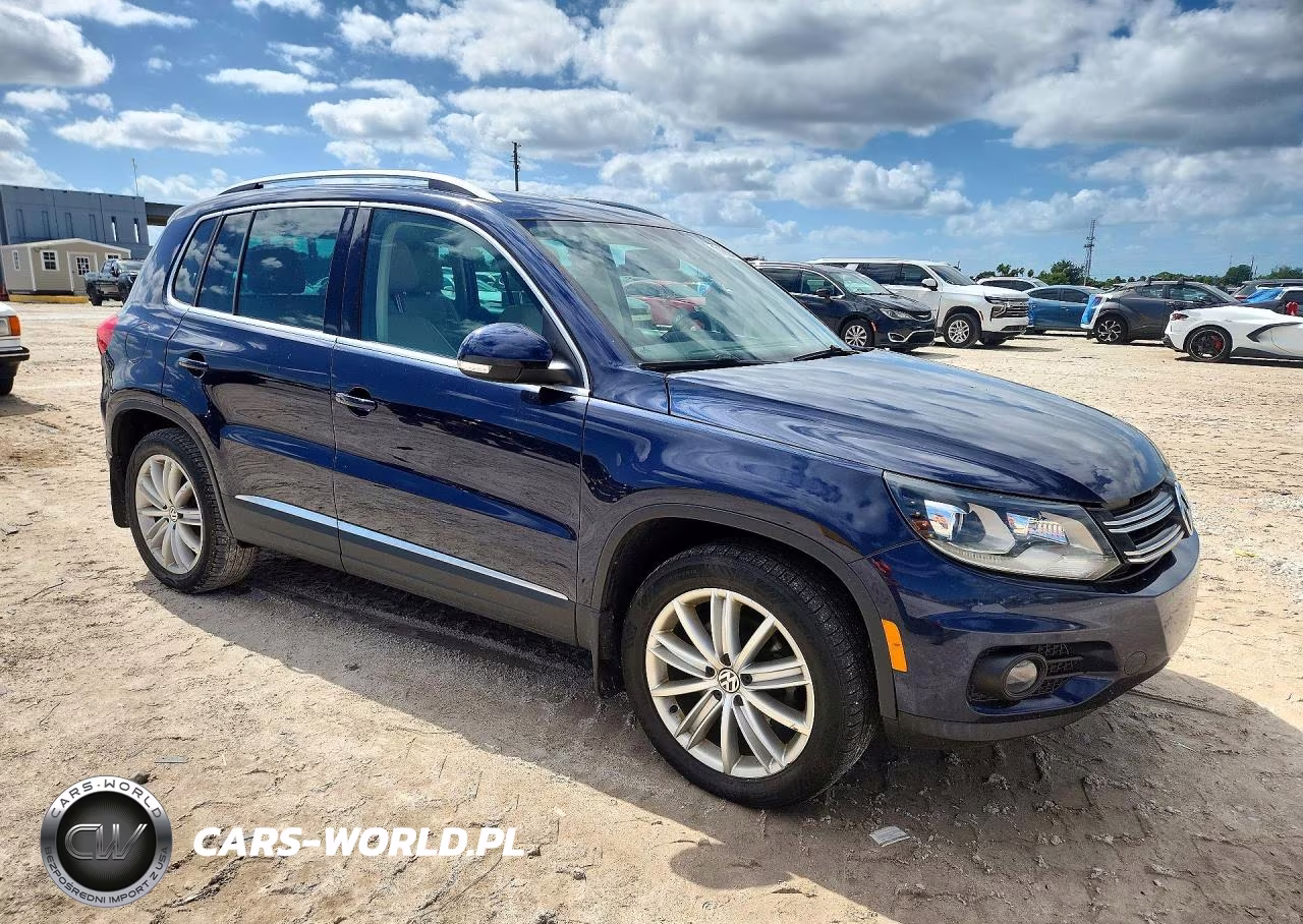2016 Volkswagen Tiguan S VIN:WVGAV7AX6GW561591 - 4