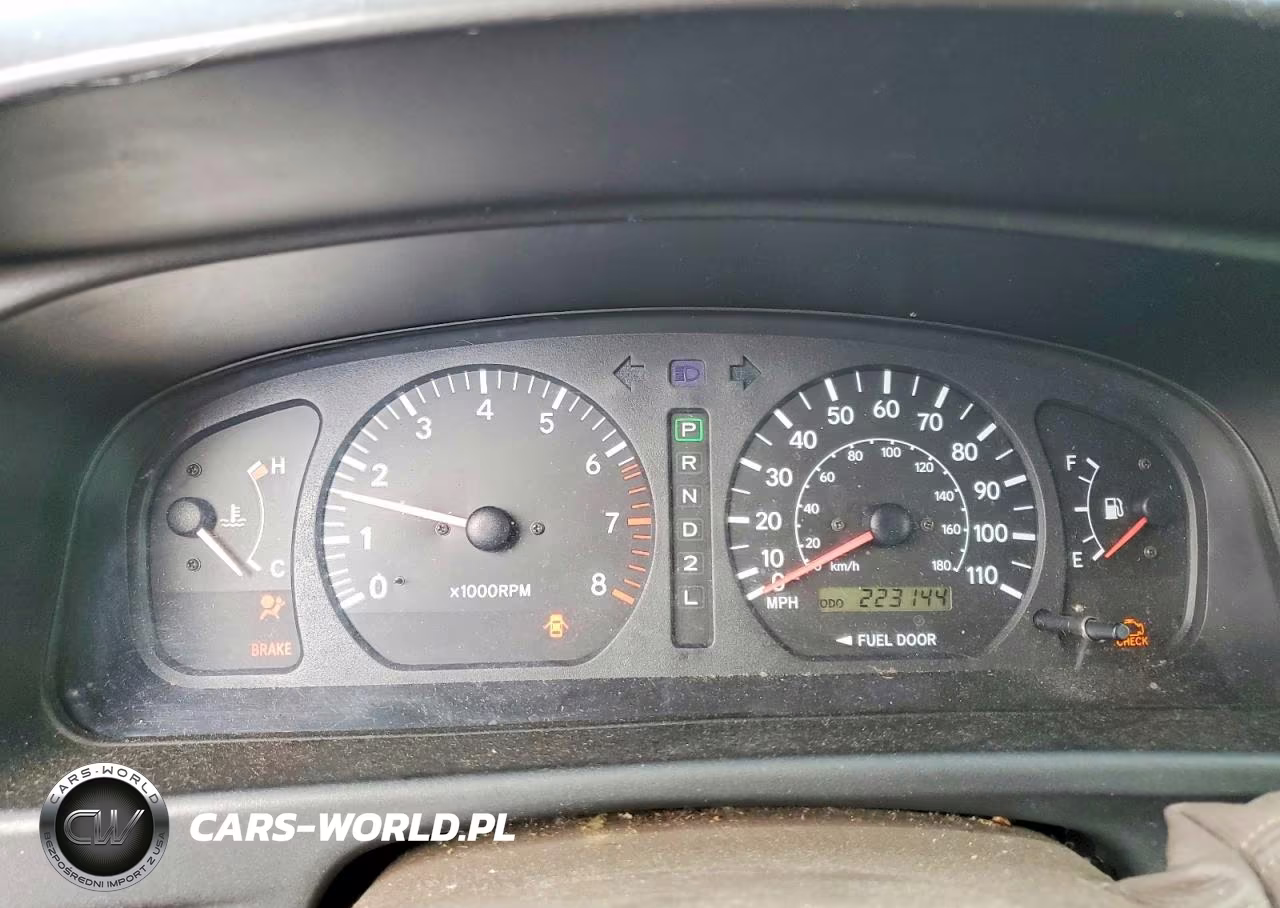 2000 Toyota Sienna Le VIN:4T3ZF13C9YU172990 - 9