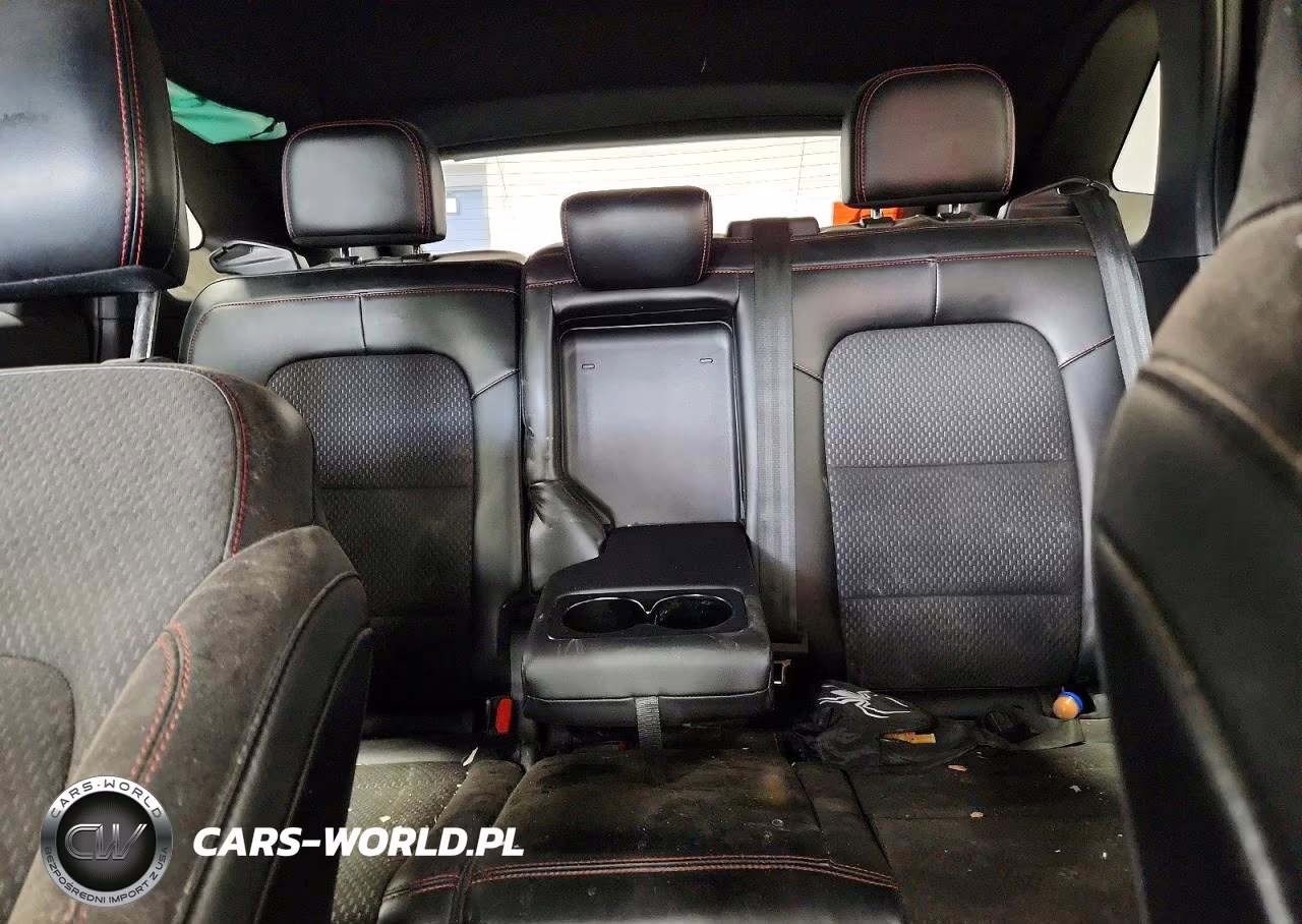 2024 Ford Escape St Line VIN:1FMCU9MN0RUA61555 - 10