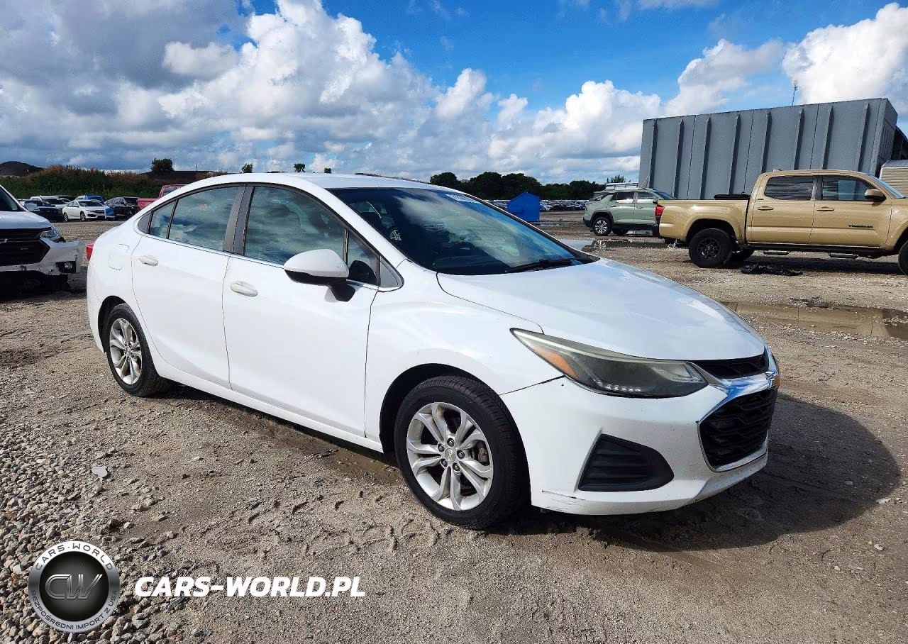 2019 Chevrolet Cruze Lt VIN:1G1BE5SM7K7118637 - 4