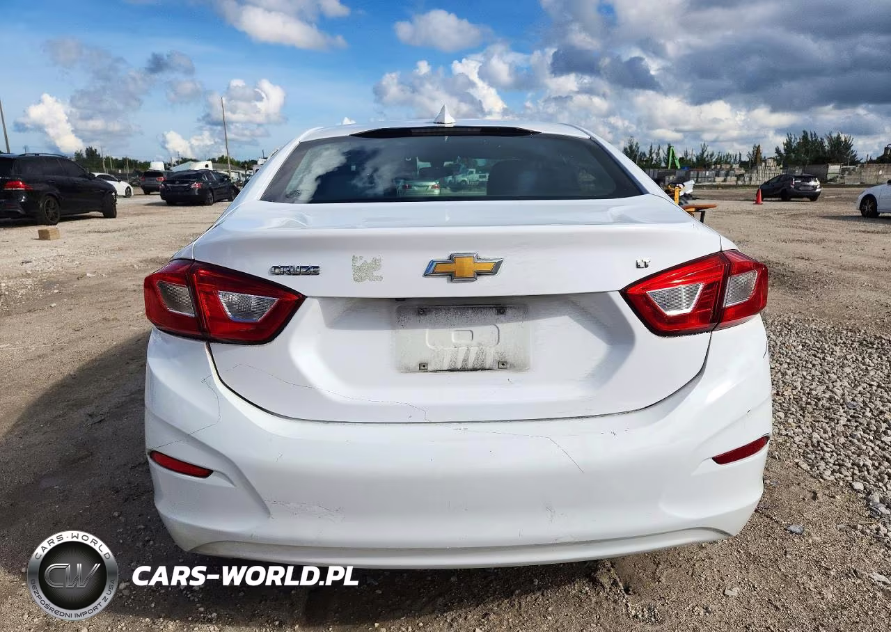 2019 Chevrolet Cruze Lt VIN:1G1BE5SM7K7118637 - 6