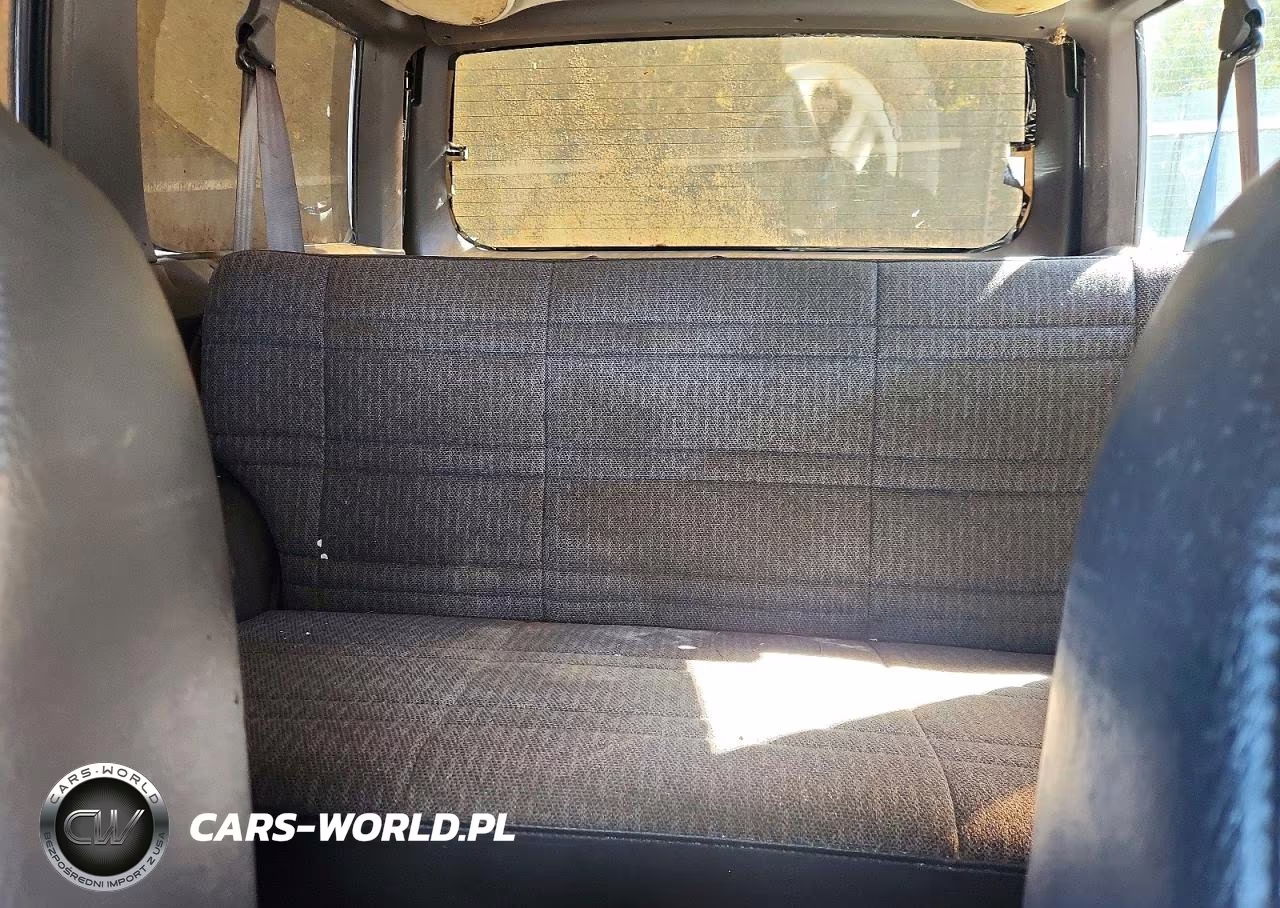 2000 Jeep Cherokee Sport VIN:1J4FF48S0YL119032 - 10