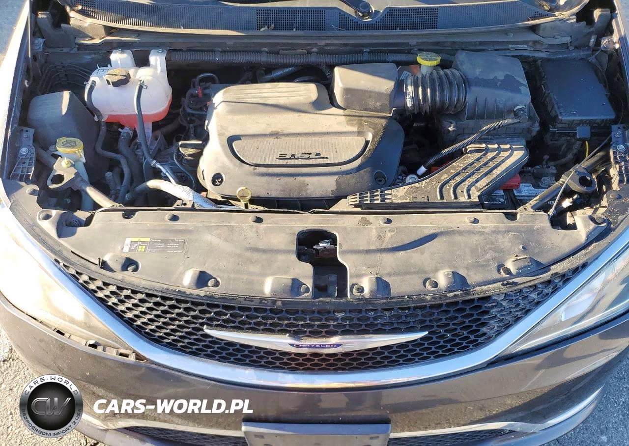 2019 Chrysler Pacifica Touring L VIN:2C4RC1BG7KR643663 - 12