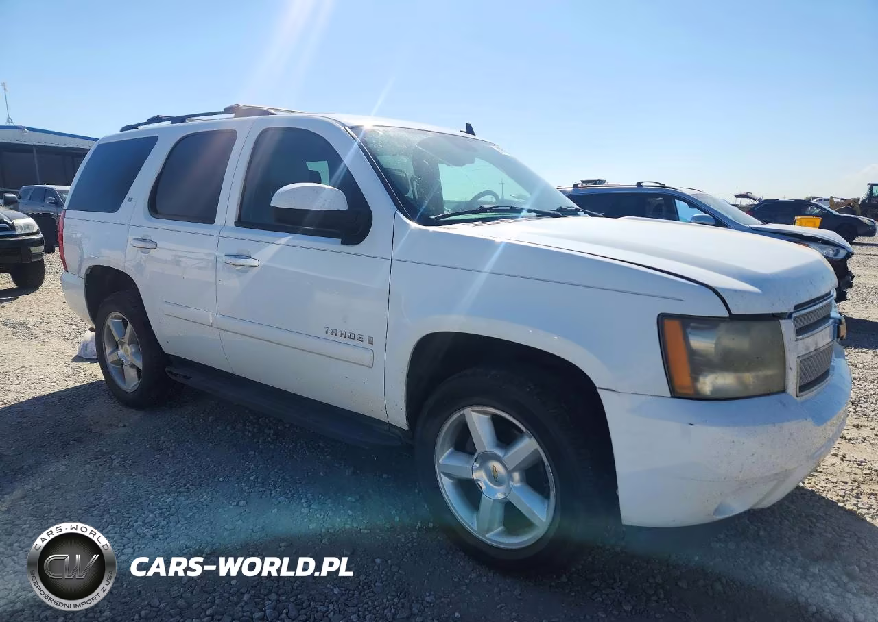 2008 Chevrolet Tahoe K1500 VIN:1GNFK13068J174013 - 4