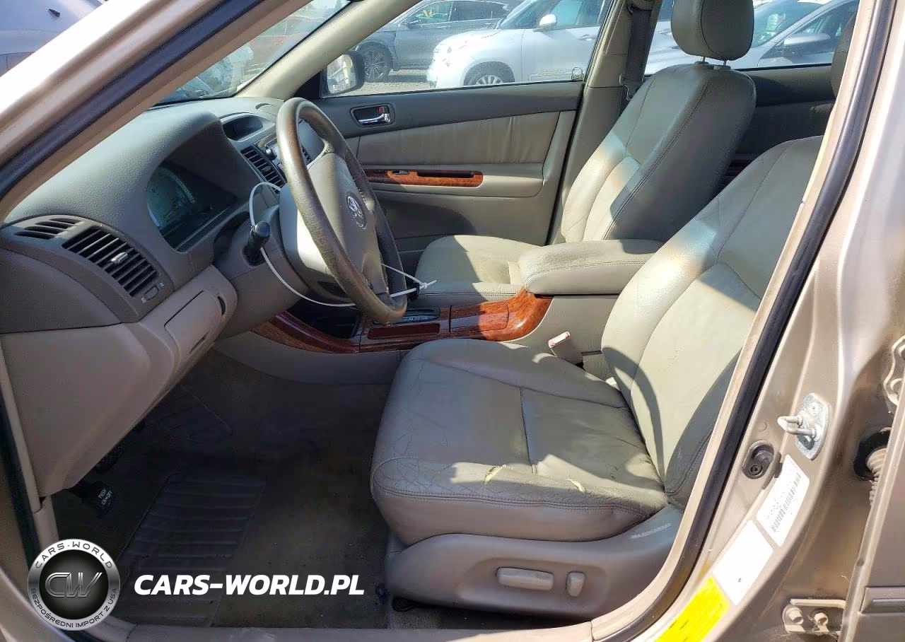 2002 Toyota Camry Xle VIN:JTDBE30K920135056 - 7