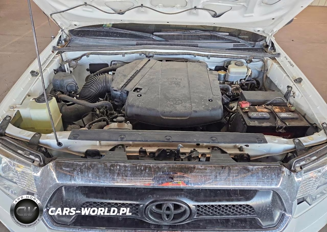 2015 Toyota Tacoma V6 VIN:3TMLU4EN2FM193366 - 11