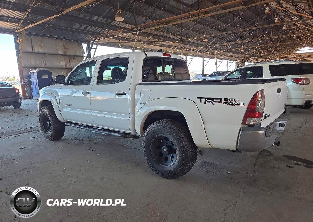 2015 Toyota Tacoma V6 VIN:3TMLU4EN2FM193366 - 2