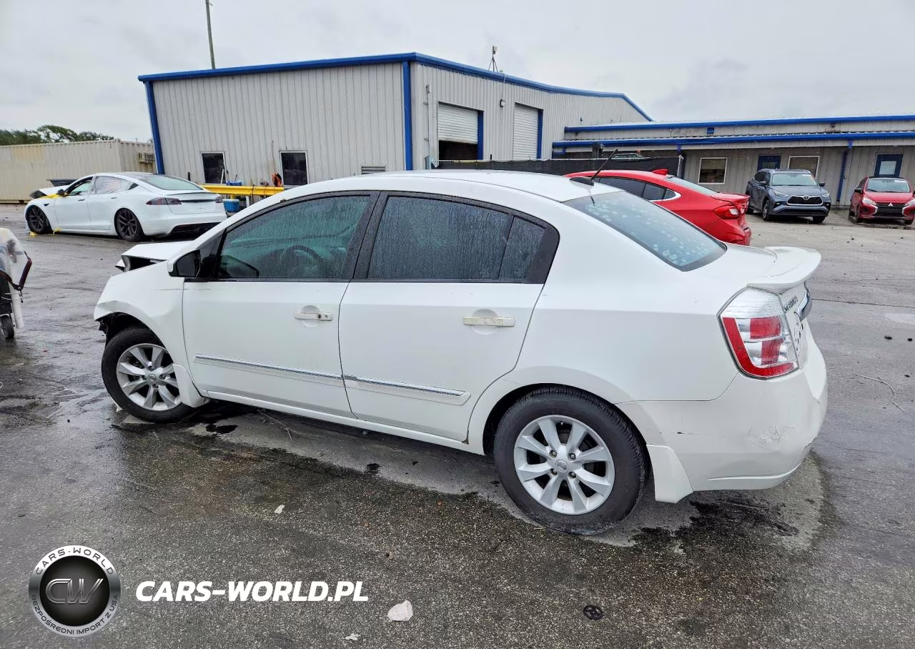 2011 Nissan Sentra 2.0 VIN:3N1AB6AP5BL692875 - 2