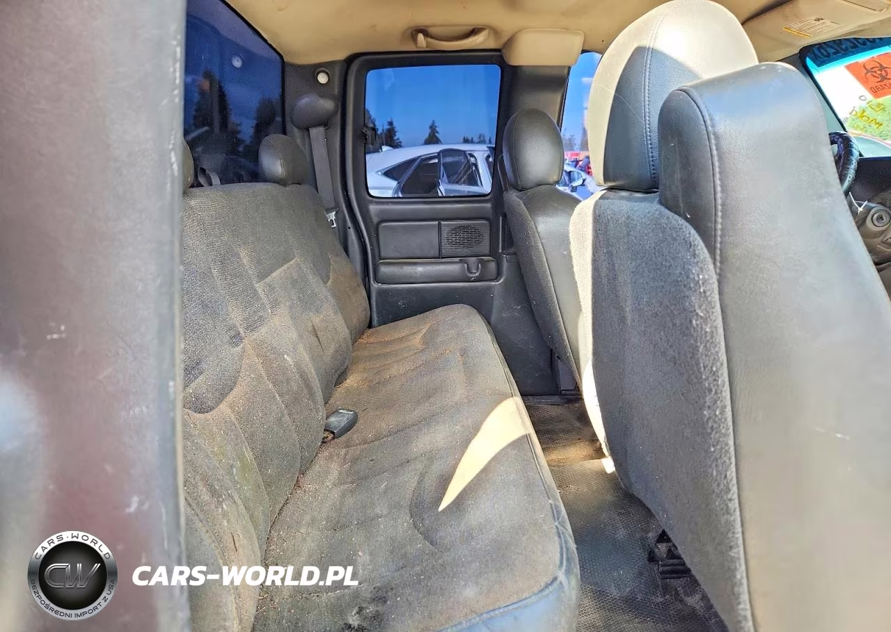 2003 Chevrolet Silverado C1500 VIN:2GCEC19X931288306 - 10