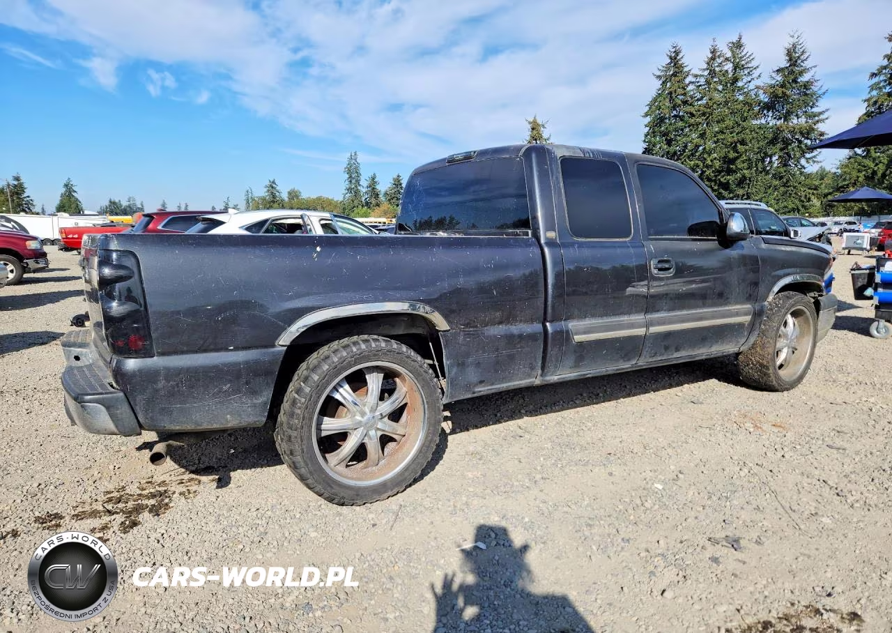2003 Chevrolet Silverado C1500 VIN:2GCEC19X931288306 - 3
