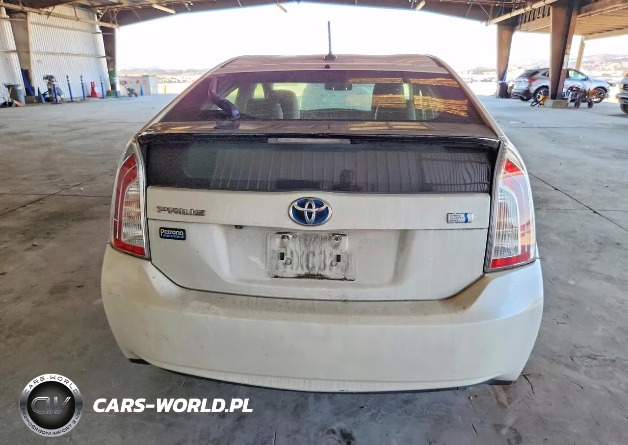 2015 Toyota Prius Persona Series VIN:JTDKN3DU4F0419504 - 6