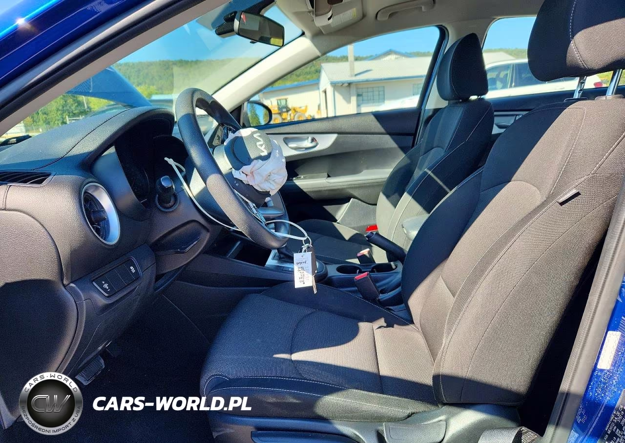 2024 Kia Forte Lxs VIN:3KPF24AD4RE735811 - 7