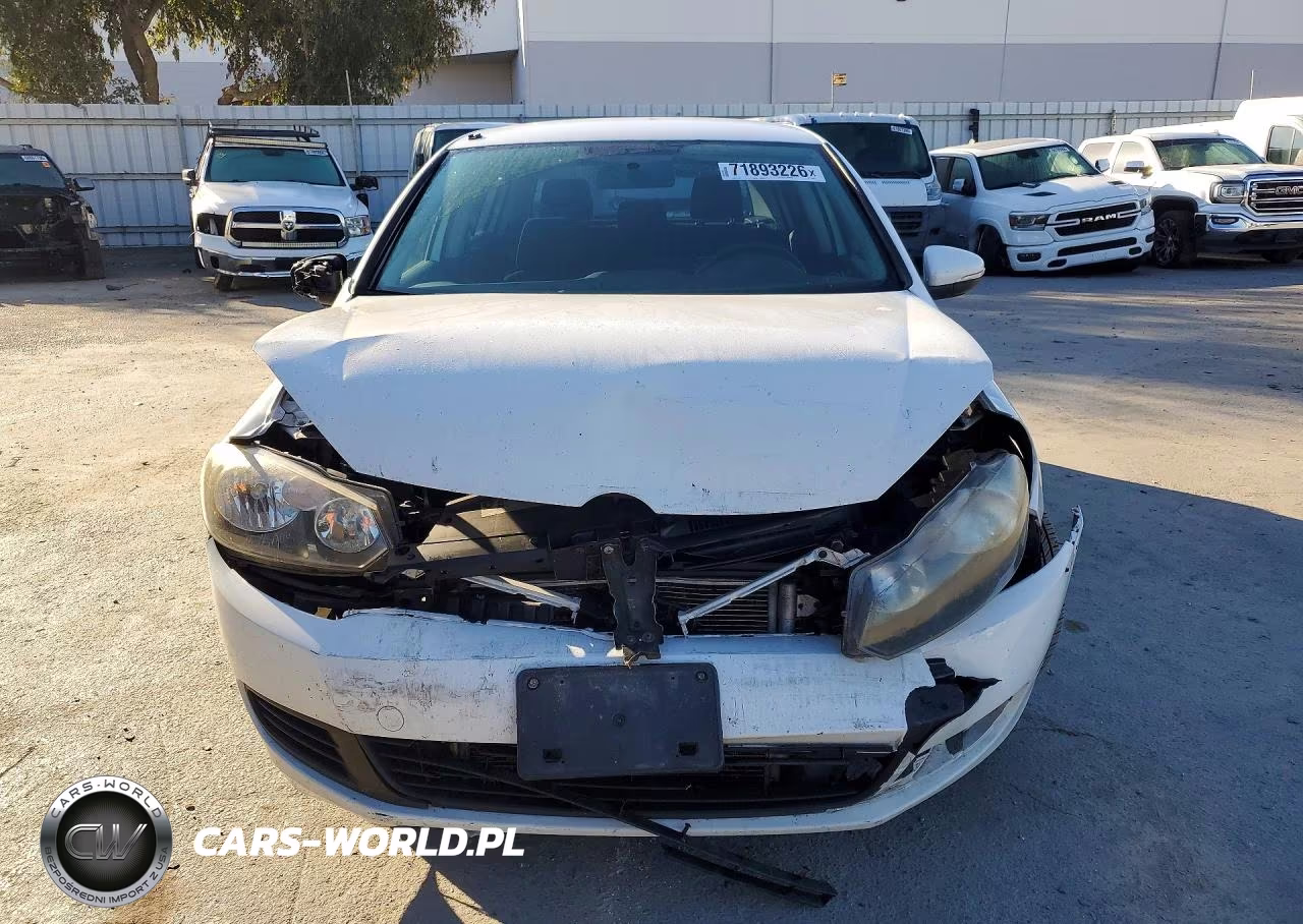 2013 Volkswagen Golf VIN:WVWDB7AJ2DW133647 - 5